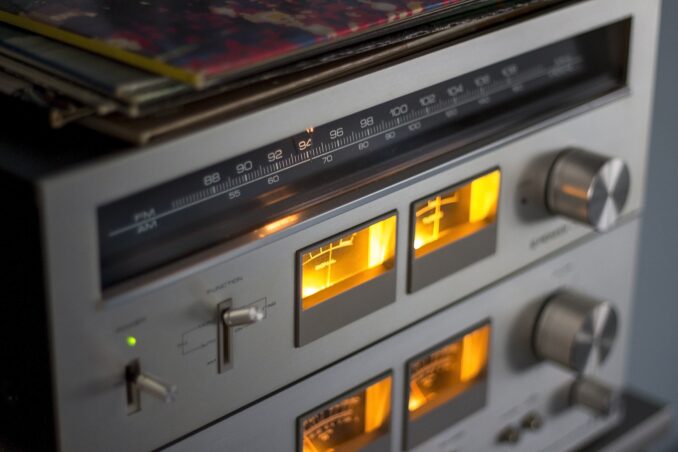 Entretien de l'ampli audio-vidéo : nettoyage, stockage et utilisation